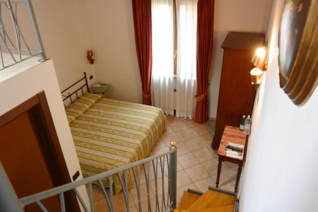 Hotel Ristorante Italia Certosa di Pavia Εξωτερικό φωτογραφία