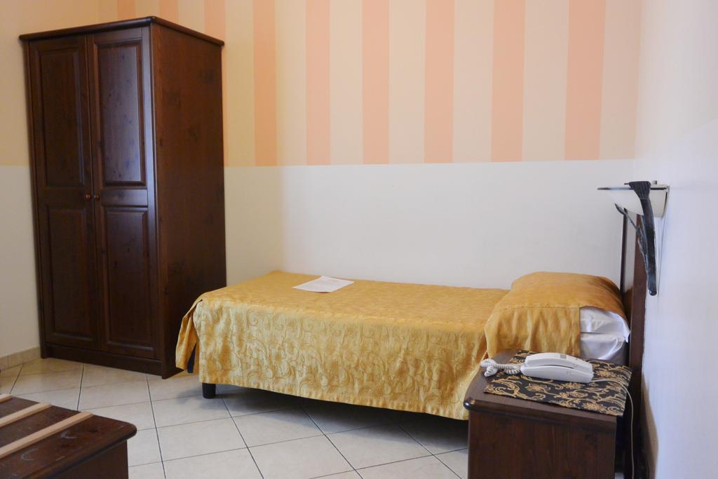 Hotel Ristorante Italia Certosa di Pavia Εξωτερικό φωτογραφία