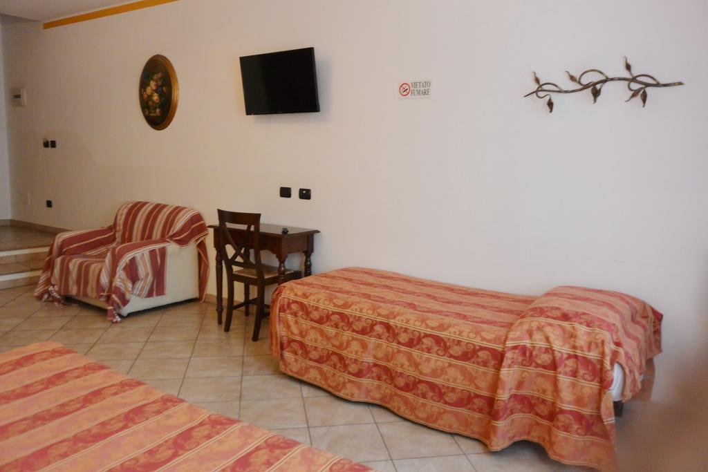 Hotel Ristorante Italia Certosa di Pavia Εξωτερικό φωτογραφία